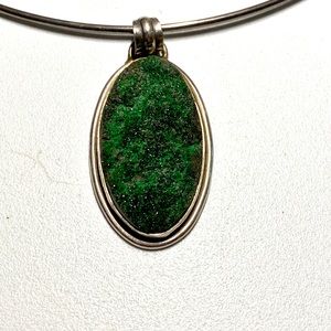 Green bezel set druzy